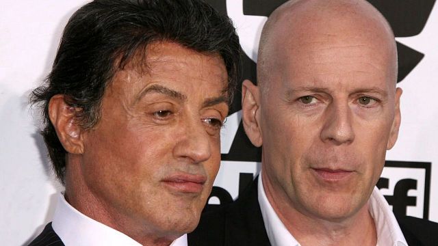 Imagem da notícia "A melhor fórmula para o fracasso na carreira": Por que Sylvester Stallone demitiu Bruce Willis de Os Mercenários 3?