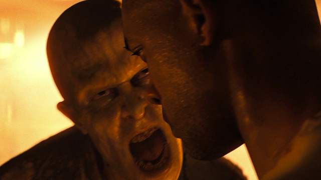 Imagem da notícia Se você pausar Eu Sou a Lenda neste exato minuto, verá que o filme de Will Smith antecipou um dos maiores desastres da DC