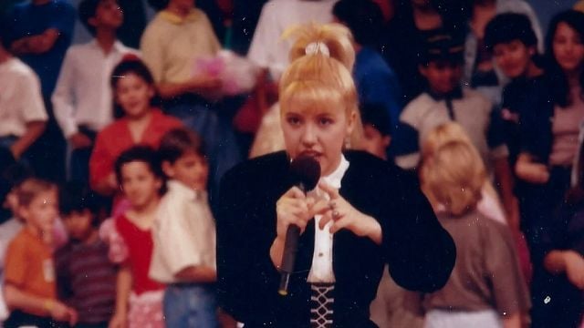 A apresentadora de programas infantis dos anos 90 que foi demitida por um motivo inusitado: Sua carreira ficou estremecida por bronca de Silvio Santos