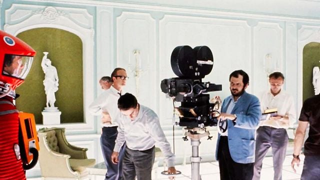 Imagem da notícia "Tenho tentado evitar isso desde que o filme foi lançado": Há 46 anos, Stanley Kubrick explicou o final desta obra-prima absoluta da ficção científica