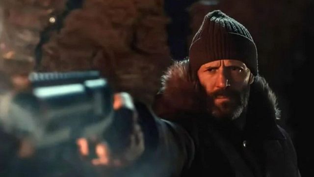 Imagem da notícia "Fantástico!": Stephen King celebra o novo filme de ação de Jason Statham – finalmente nos cinemas em uma semana
