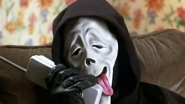 Imagem da notícia Onde assistir aos filmes de Todo Mundo em Pânico? Franquia de terror e comédia está disponível no streaming