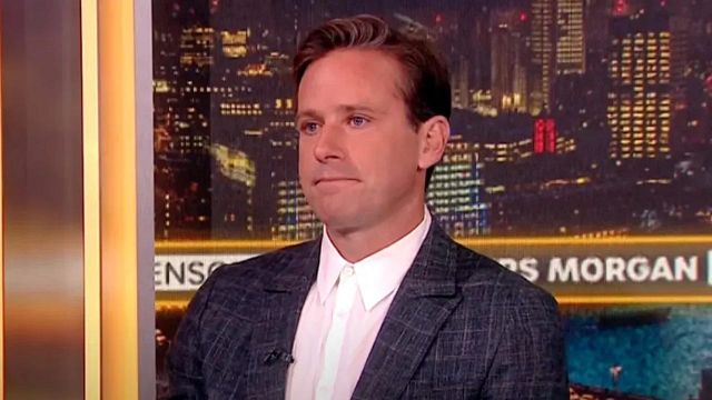 Imagem da notícia “Duas pessoas com fetiches semelhantes": Armie Hammer enfrenta sua entrevista mais desconfortável após acusações de canibalismo e violência sexual