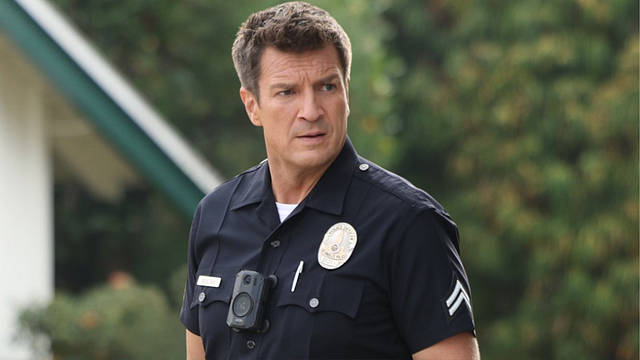 Imagem da notícia A estrela de The Rookie, Nathan Fillion, quase interpretou um dos vampiros mais famosos da TV: Anos depois, ele teve uma segunda chance