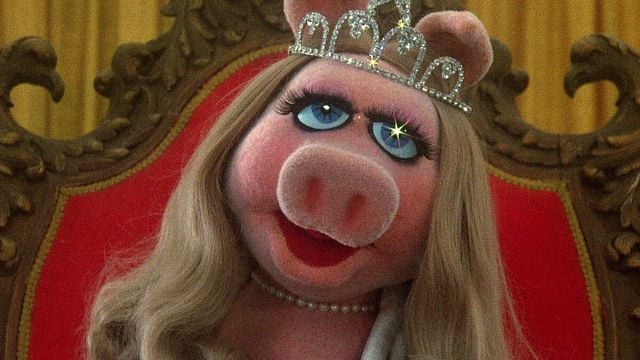 Imagem da notícia "Nem eu nem Jennifer Lawrence estamos à altura dela": Emma Stone se ofende com a mera ideia de interpretar Miss Piggy