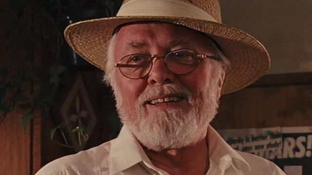 Imagem da notícia A frase de Jurassic Park que aponta Hammond como o verdadeiro vilão do filme