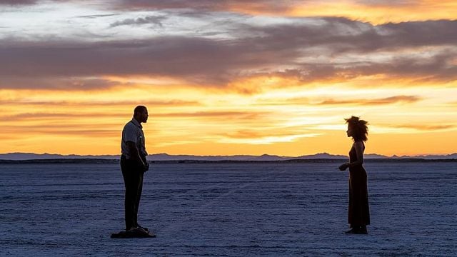 Imagem da notícia No streaming: O filme de ficção científica sobre uma casa em uma realidade paralela e um dilema vital