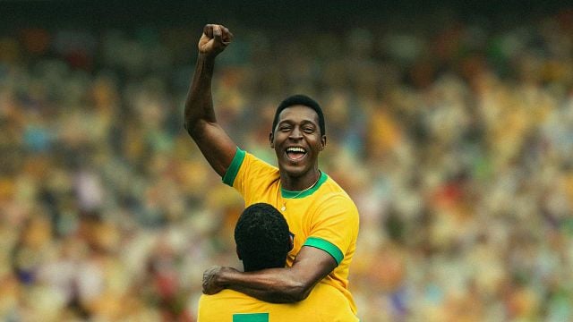 Imagem da notícia O dia que fiz Pelé chorar no set de Brasil 70 - A Saga do Tri e descobri segredos da minissérie de 5 episódios da Netflix (Exclusivo)