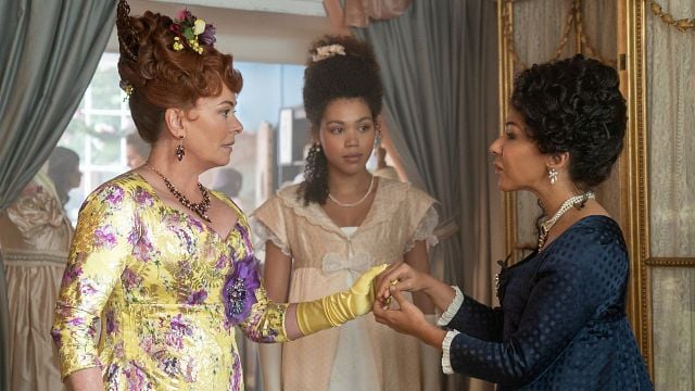 Imagem da notícia "Um lugar atormentador para mim": Atriz de Bridgerton teve dois surtos psicóticos por causa da série e foi abandonada pela Netflix