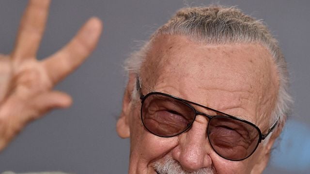 Imagem da notícia Inteligência artificial permitirá recriação da voz e imagem de Stan Lee após um acordo histórico com a Marvel: "As lendas sobrevivem"