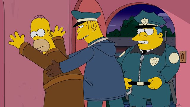 Muitos famosos já apareceram em Os Simpsons, mas Homer fez participação em uma série que todos preferem esquecer