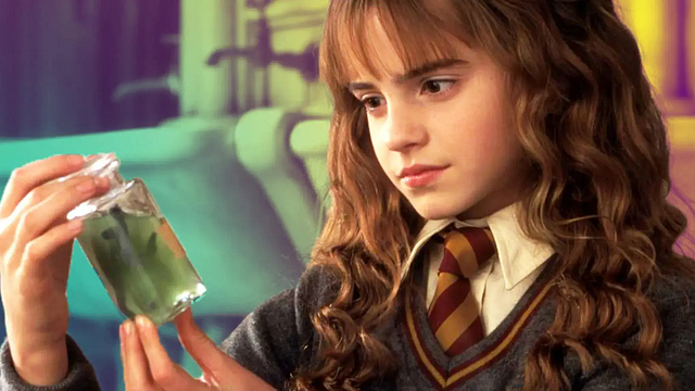 Imagem da notícia Você foi enganado! Emma Watson não estava presente na cena mais emocionante de Hermione em Harry Potter