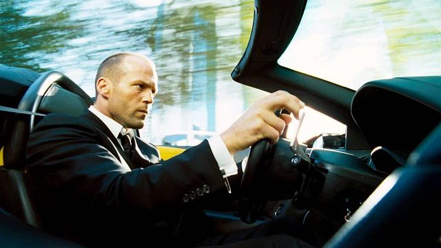 Imagem da notícia A maioria dos fãs de Jason Statham não sabe que ele está se escondendo em uma obra-prima de ação, interpretando seu papel mais importante mais uma vez