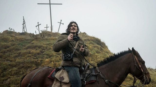 Imagem da notícia Zack Snyder: Confira as primeiras imagens do filme com o qual ele sonhava há 21 anos, estrelando um ator de Rebel Moon