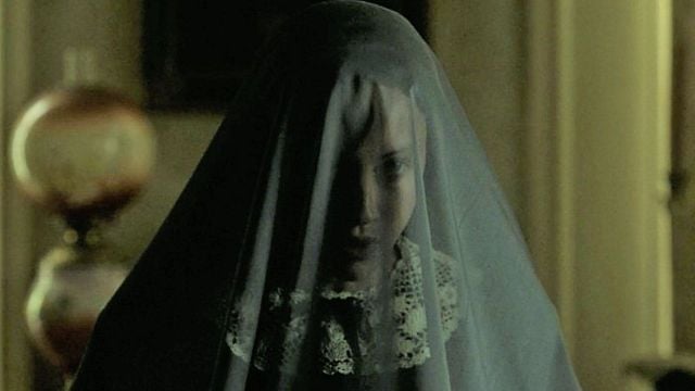 Imagem da notícia Só 6 episódios e pontuação quase perfeita: Esta minissérie de suspense da Netflix é uma joia escondida
