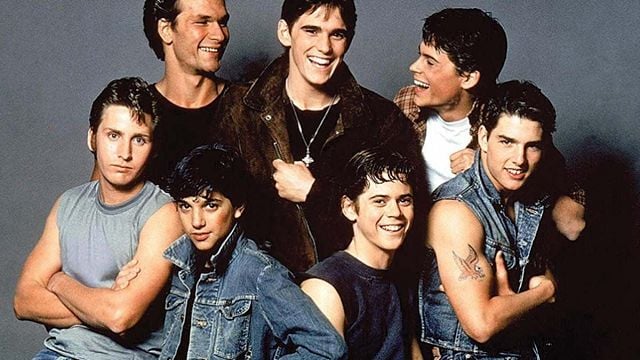 Imagem da notícia Há 43 anos, Tom Cruise, Patrick Swayze e um astro de Cobra Kai fizeram teste para um clássico de Coppola: Veja imagens inéditas da audição que fez história em Hollywood!