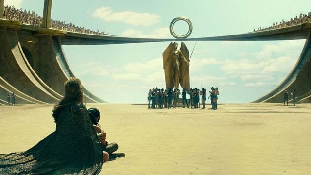 Imagem da notícia Está no streaming o que poderia ser o último filme de uma das super-heroínas mais queridas: Uma aventura fantástica que fracassou nos cinemas