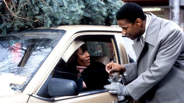 "Ela queria ser muito durona, mas não era": O emocionante filme em que Denzel Washington contracenou com Whitney Houston