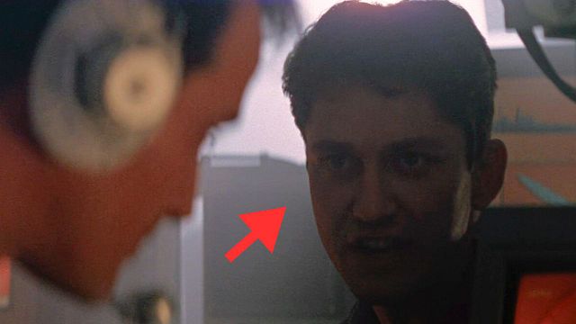 Imagem da notícia Há 28 anos, ele apareceu em um filme de James Bond e não notamos: Reconheceu este astro de ação de Hollywood?