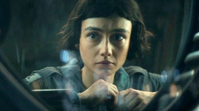 Imagem da notícia Esta nova estrela de ficção científica é filha de um herói da TV – e você nunca vai adivinhar quem!