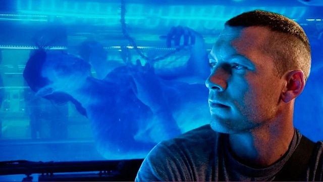 Imagem da notícia Antes de estrelar Avatar, Sam Worthington vendeu todos os pertences e se mudou para seu carro por razões religiosas