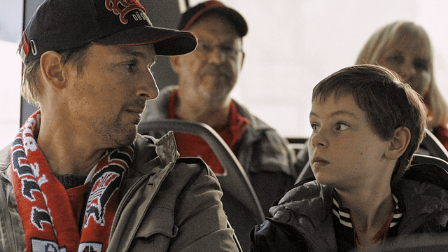 Imagem da notícia Sucesso do cinema alemão está sendo refilmado com Mark Wahlberg – e agora sabemos quem interpretará o filho do astro
