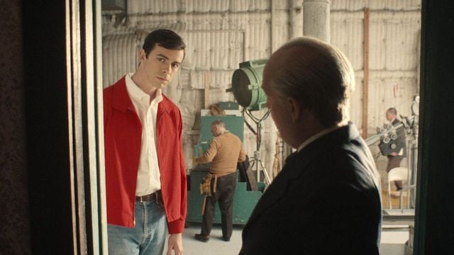 Imagem da notícia O que realmente aconteceu com o ator de Psicose? Este é o verdadeiro Anthony Perkins, que aparece em Monstro: A História de Ed Gein