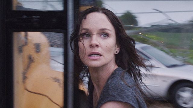 Imagem da notícia Sessão da Tarde hoje (20/05): Filme No Olho do Tornado retrata grande tragédia da natureza e tem referência “secreta” a The Walking Dead