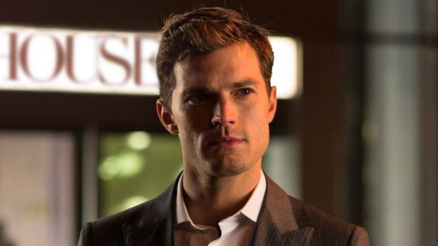 Imagem da notícia "Nos isolamos do mundo": Astro de Cinquenta Tons de Cinza, Jamie Dornan se escondeu após romance erótico ser detonado