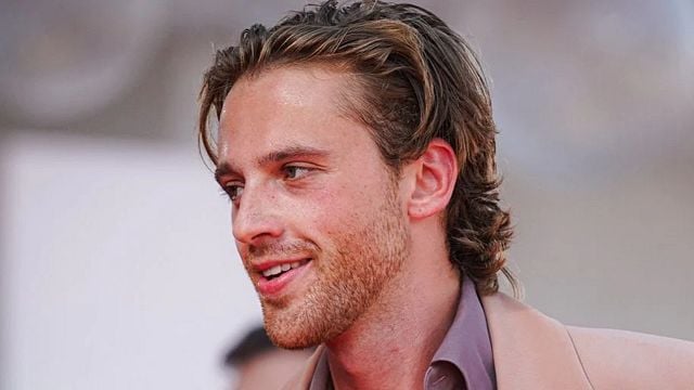 Imagem da notícia Este é um dos romances franceses mais lidos no mundo, e agora sabemos quem interpretará seu herói no cinema!