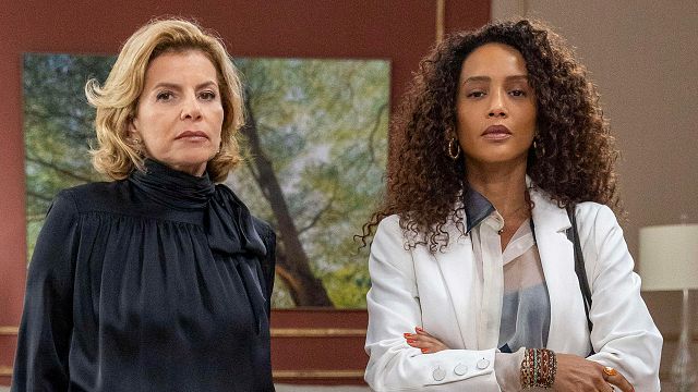 Imagem da notícia Resumo de Vale Tudo (11 a 16/08): Após sabotagem da maionese, Raquel explode de fúria e parte para cima de Odete, deixando a vilã no chão