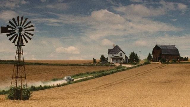 Imagem da notícia Último dia para assistir a um dos filmes de guerra mais intensos da história do cinema na Netflix: Ele mudou o gênero para sempre e ganhou 5 Oscars