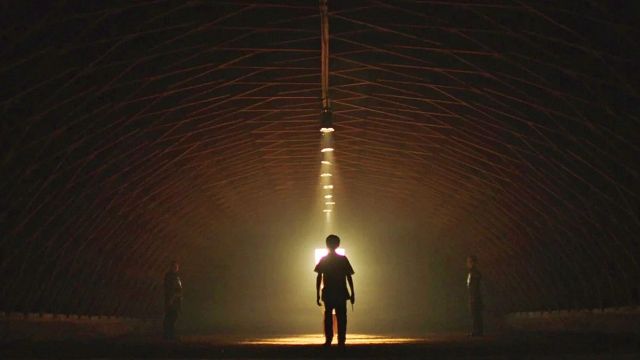 Imagem da notícia "Não é para os medrosos": Aclamado filme de terror e ficção científica para maiores é lançado pela primeira vez sem cortes