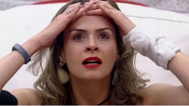 Imagem da notícia Faltam poucos dias para Ana Paula Renault alcançar algo que você nunca viu no BBB: Ela está bem perto de superar recorde da 10ª edição!