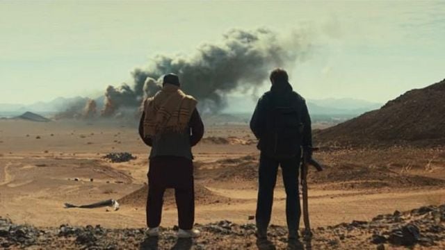 Imagem da notícia No streaming: Este filme de guerra mistura suspense e ação e mostra uma luta de 30 horas pela sobrevivência