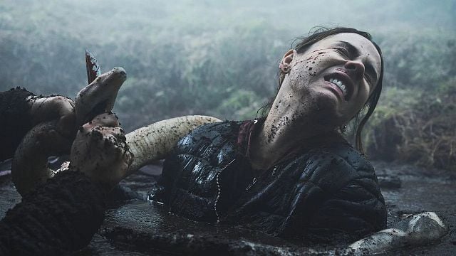 Imagem da notícia Um suspense de sobrevivência assustador no streaming hoje: Preso na areia movediça com seu ex e uma cobra gigante!