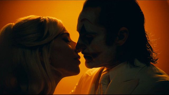 Imagem da notícia Coringa 2: Joaquin Phoenix e Lady Gaga cantam, dançam e destroem Gotham City no trailer de Delírio a Dois