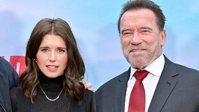 Imagem da notícia Filha de Arnold Schwarzenegger não quis ser atriz como o pai, mas se tornou MUITO bem sucedida ao seguir os passos da mãe