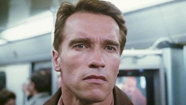 Imagem da notícia "Não deu certo": Há 23 anos, obra-prima de ficção científica de Spielberg quase foi estrelada por Arnold Schwarzenegger
