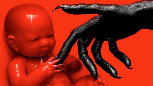 Imagem da notícia American Horror Story vai voltar com mudança radical no formato: Clássico cult de terror ressurge na 12ª temporada da série