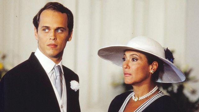 Imagem da notícia Nem Alma Gêmea, nem O Cravo e a Rosa: A novela das 18h de maior audiência da história da Globo teve atriz interpretando quatro personagens