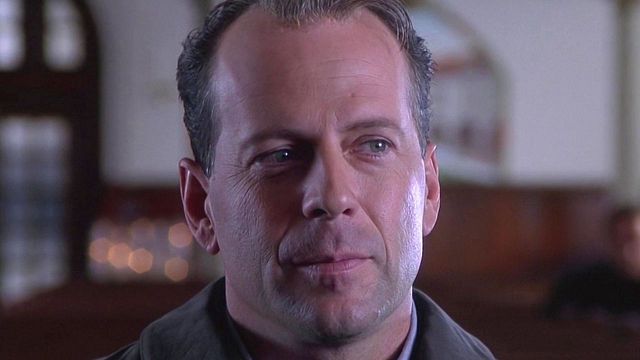 Imagem da notícia Nem Duro de Matar, nem Pulp Fiction: O melhor filme de Bruce Willis segundo o AdoroCinema tem também o final mais chocante do cinema