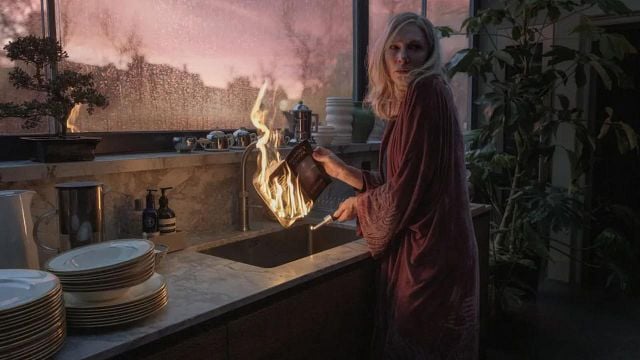 Imagem da notícia Uma das melhores minisséries de suspense da atualidade conta com apenas 7 episódios e protagonismo de Cate Blanchett