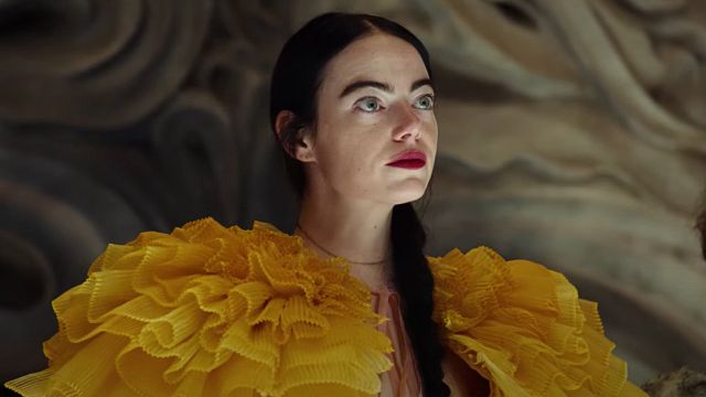Imagem da notícia Emma Stone vai ganhar outro Oscar? Novo filme da atriz arrasa no Festival de Veneza 2023 e ganha 100% de aprovação