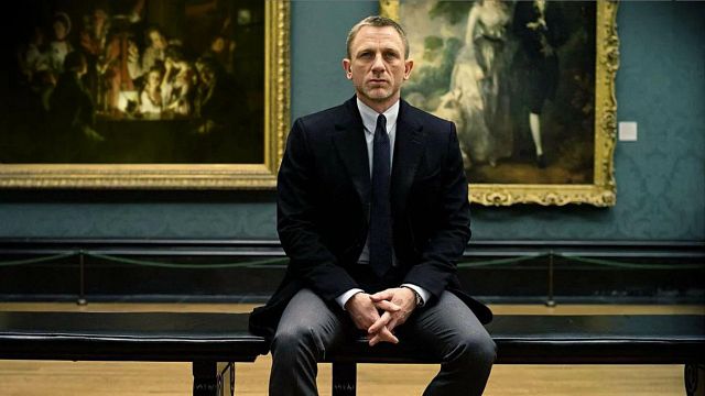 Imagem da notícia 1 bilhão de dólares: É o filme de James Bond de maior bilheteria, mas um erro de Daniel Craig quase causou milhões em danos