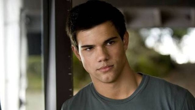 Imagem da notícia Netflix está trazendo Crepúsculo de volta – e Taylor Lautner será substituído no papel de Jacob