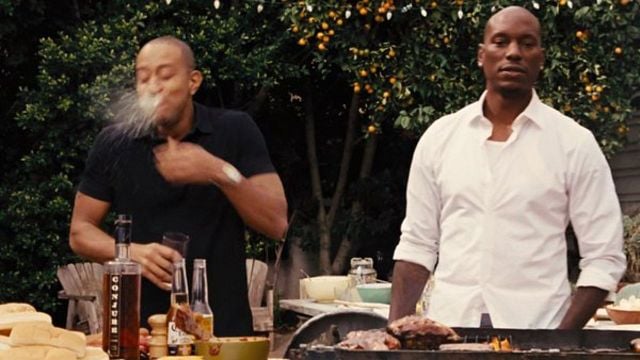 Velozes & Furiosos 6: Dwayne Johnson improvisou algo tão engraçado que fez Ludacris cuspir sua bebida - e isso entrou no filme!