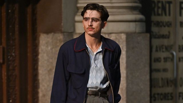 Imagem da notícia Durante meses, os fãs acreditaram que Timothée Chalamet tinha uma identidade secreta: Ele desmentiu isso na jogada de marketing mais bizarra de sua carreira