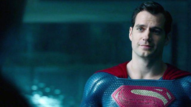 Imagem da notícia Agora na Marvel, Henry Cavill cutuca a DC e relembra um de seus piores momentos como Superman: "Por segurança"