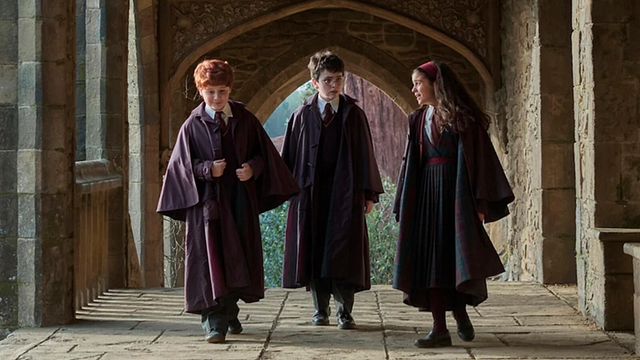 Imagem da notícia Série de Harry Potter está mudando os brasões das casas de Hogwarts - e os fãs não estão muito felizes